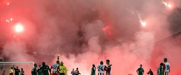 Panathinaikos kalecisini vurdular!