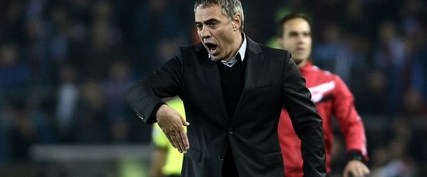 ersun yanal.jpg