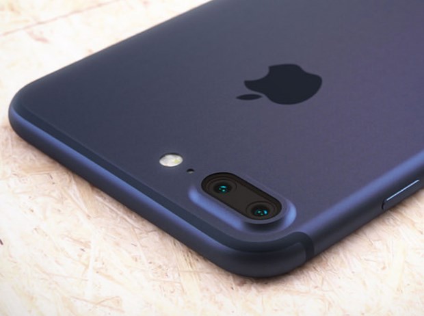 iPhone 7 Plus (770 dolar)