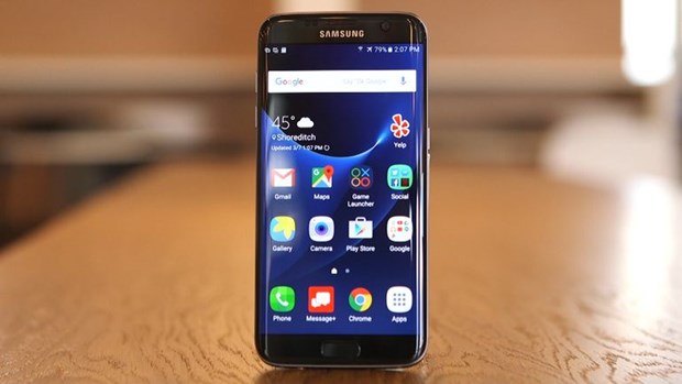 Samsung Galaxy S7 Edge (770 dolar)