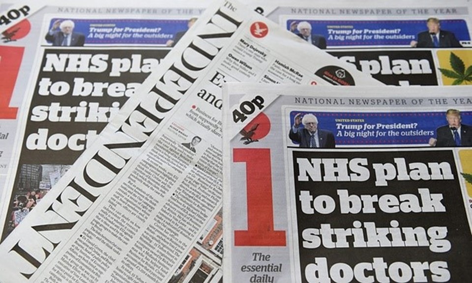 Grup, 'i' isimli gazetesini de Johnston Press'e satmaya hazırlandığını doğruladı.