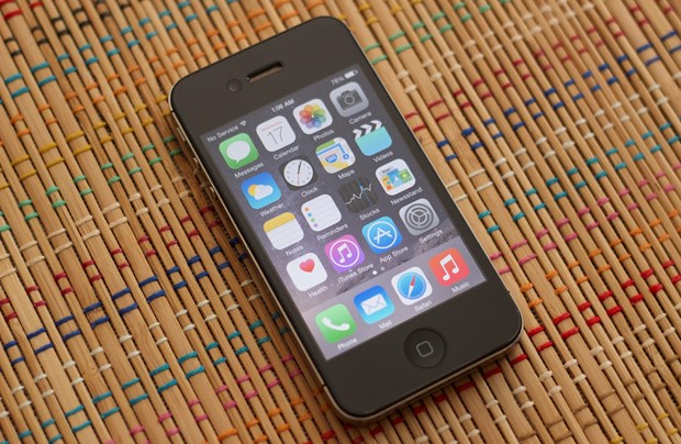 18-&nbsp;iPhone&nbsp;4S