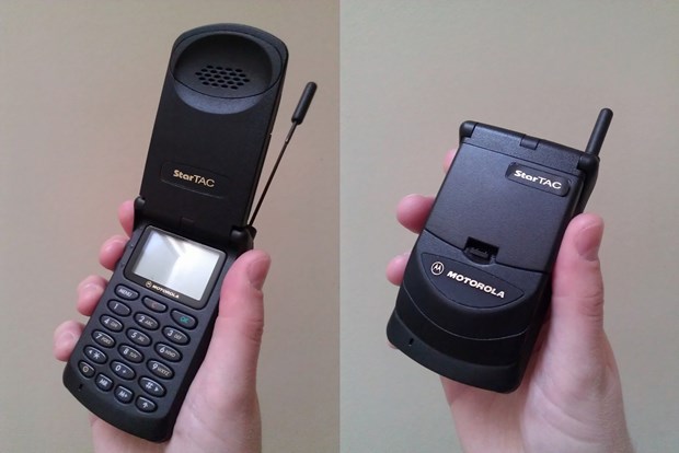 19- Motorola&nbsp;StarTAC