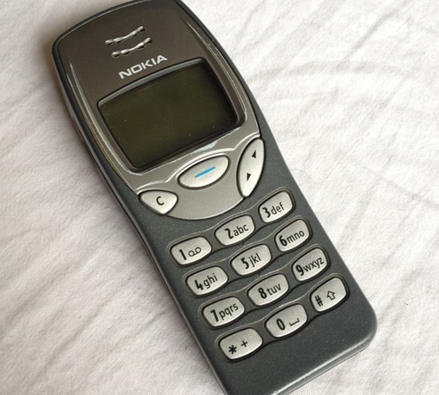 4- Nokia 3210