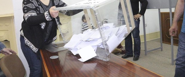 seçim-oy-sandık-19-04-15.jpg