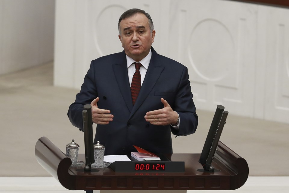 MHP Grup Başkanvekili Erkan Akçay