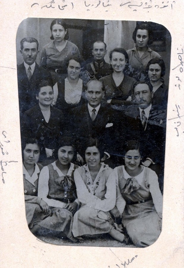 Atatürk'ün arşivlerden çıkan son fotoğrafları
