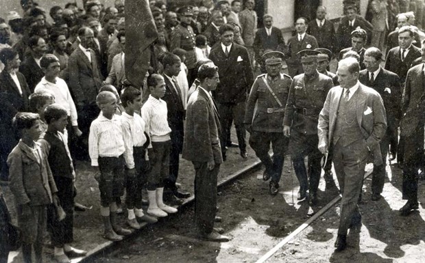 Atatürk'ün arşivlerden çıkan son fotoğrafları