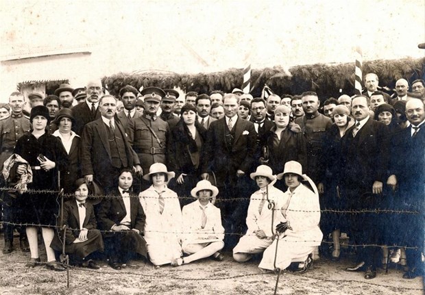 Atatürk'ün arşivlerden çıkan son fotoğrafları