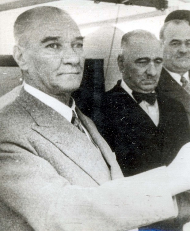 Atatürk'ün arşivlerden çıkan son fotoğrafları