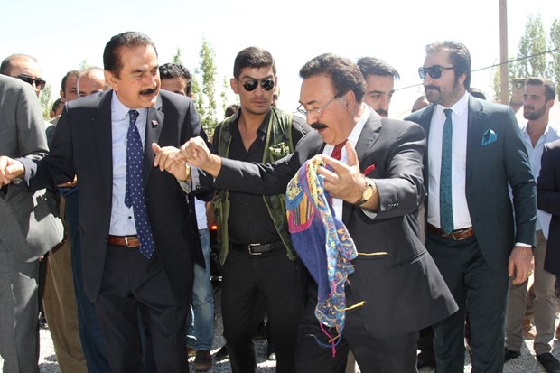 dogu ve guneydoguda boyle bir dugun gorulmedi asiret lideri iskender ertus un insaat muhendisi oglu seref ertus dunya evine girdi