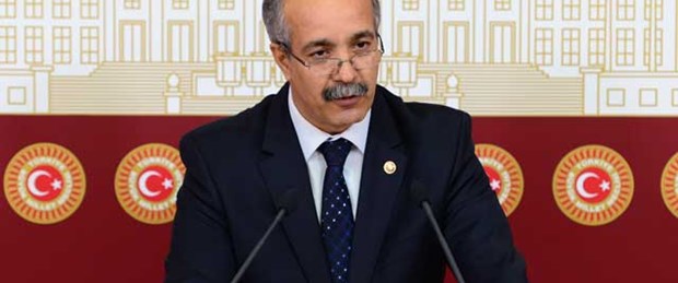 CHP'de sürpriz istifa