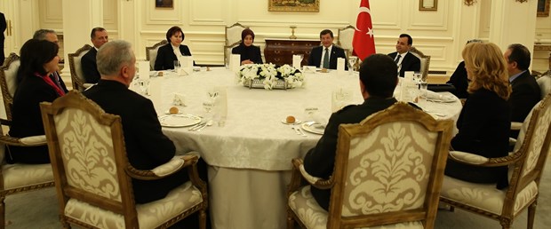 davutoğlu.jpg