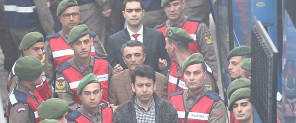 Zekeriya Kuzu (önden ikinci sırada)