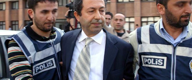 Garipoğlu'na yakalama kararı