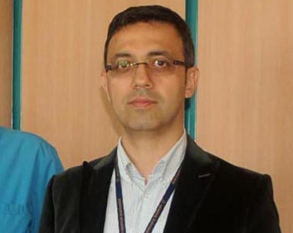 Ortopedi ve Travmatoloji Anabilim Dalı'ndan Prof. Dr. Levent Altınel