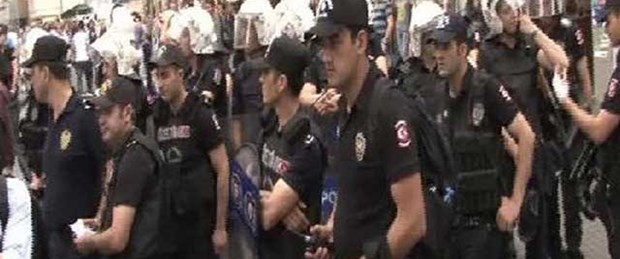 İstiklal'de Lice gerginliği: 3 gözaltı