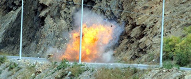 Katır üzerinde taşınan bomba imha edildi