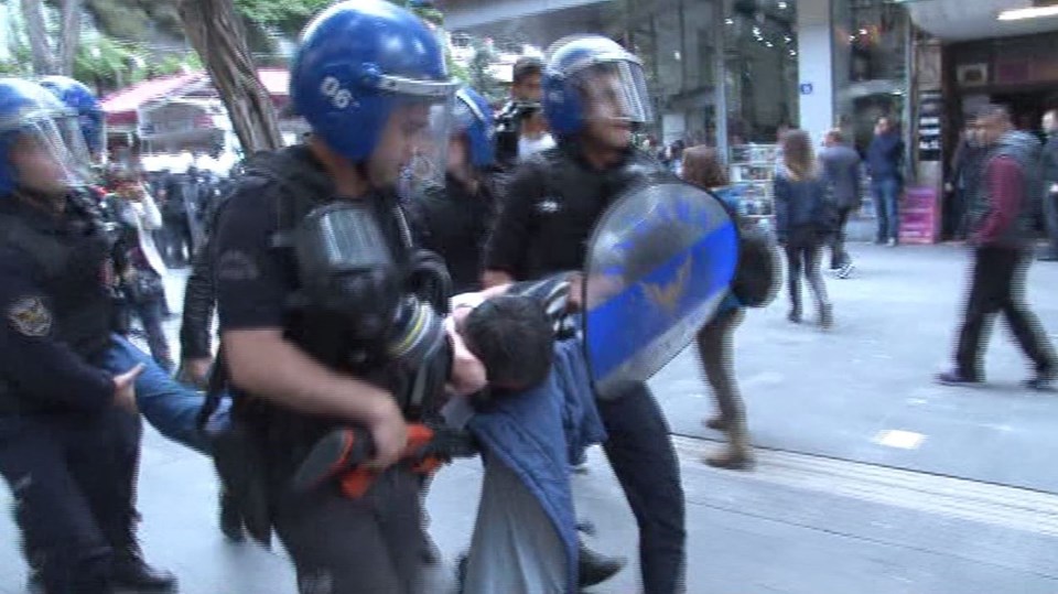 Картинки по запросу Ankara ve İstanbul'da Gülmen ve Özakça eylemine polis müdahalesi