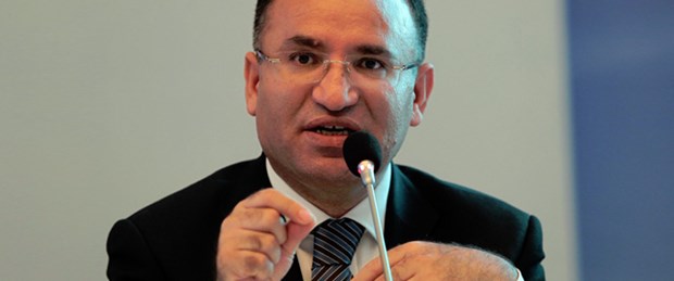 'Özel yetkili mahkemeler sınırlarını aşmamalı'