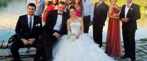THY'nin işten çıkardığı çift evlendi