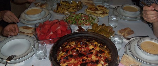 30 günlük iftarın maliyeti 1.346 lira