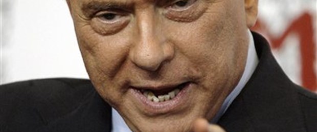 Berlusconi 750 milyon Euro tazminat ödeyecek