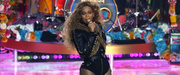 beyonce konser.jpg