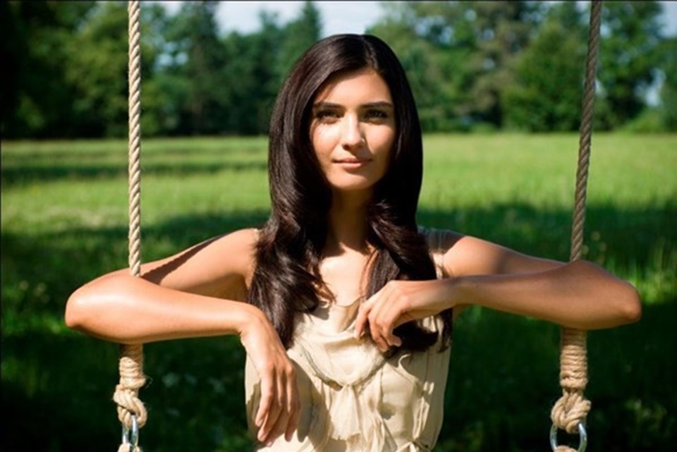 Tuba Büyüküstün