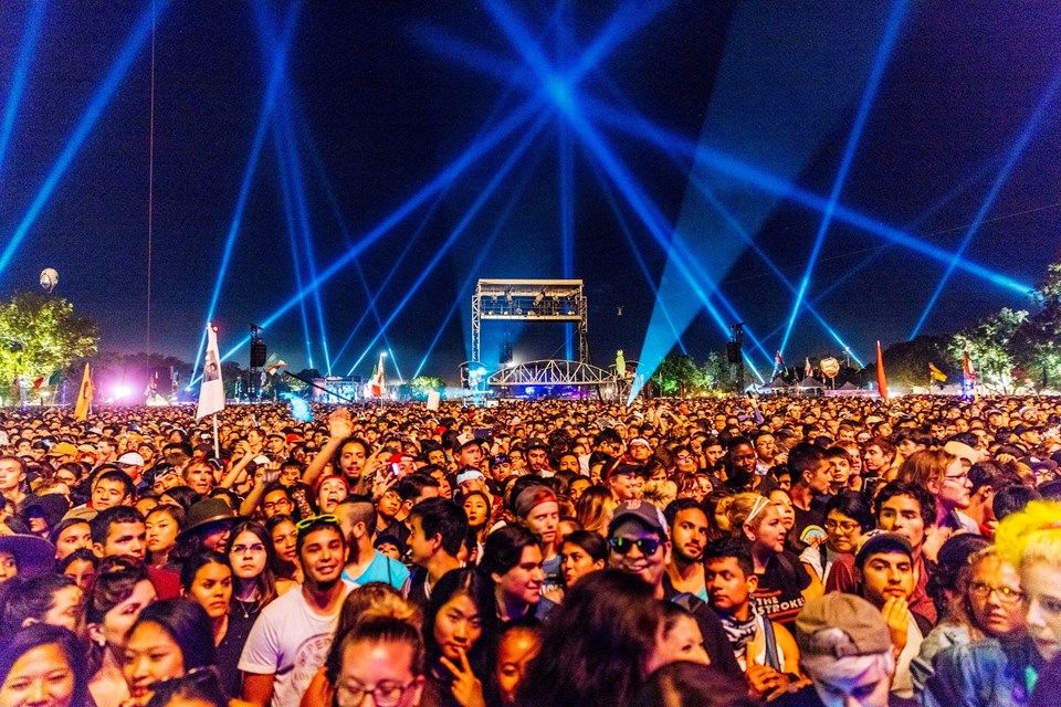 Bonnaroo Müzik Festivali Great Stage Park'ta 2.8 kilometrelik bir çiftlikte yapılıyor.