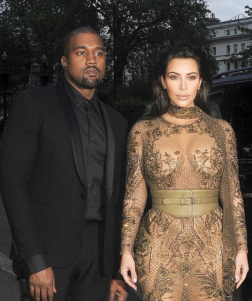 Kim Kardashian ve Kanye West dün İngiltere'nin en çok konuşulan çiftiydi.