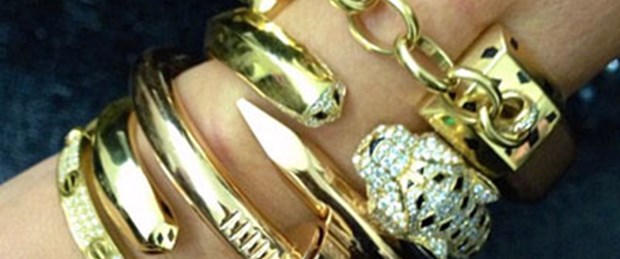 Kim Kardashian’a servet değerinde beş bilezik