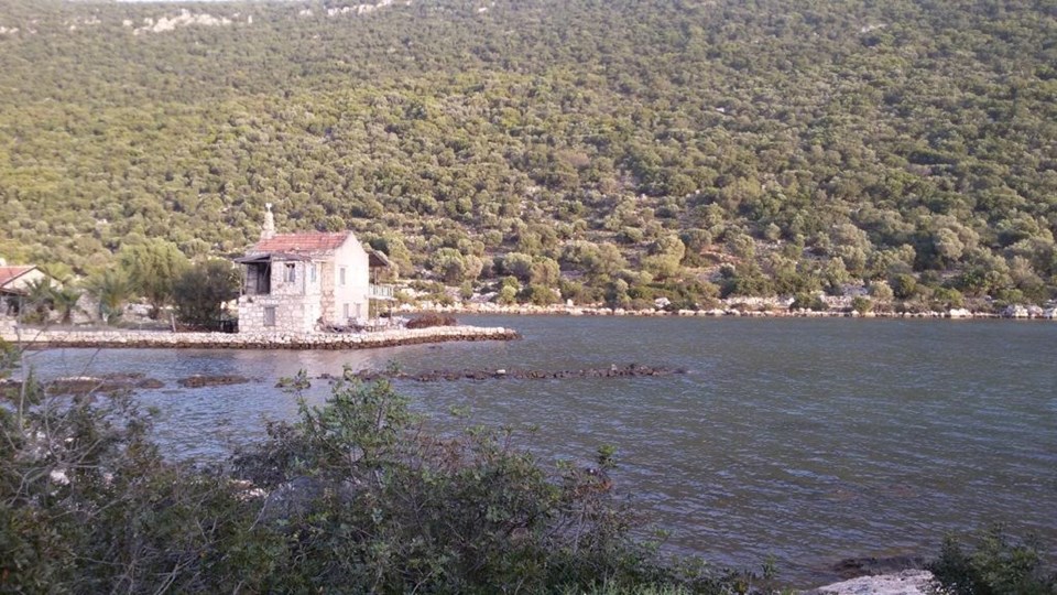 Purple House'un bahçesinden 10 liraya çadır kurabilirsiniz.