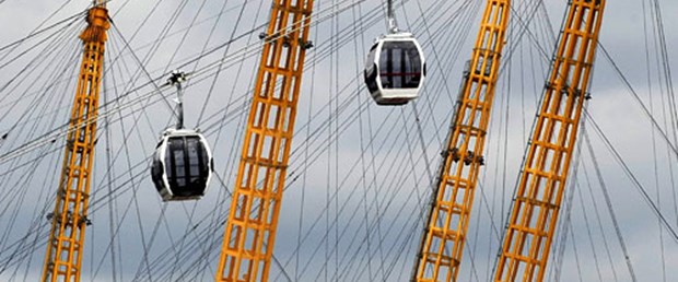 Londra teleferikle tanıştı