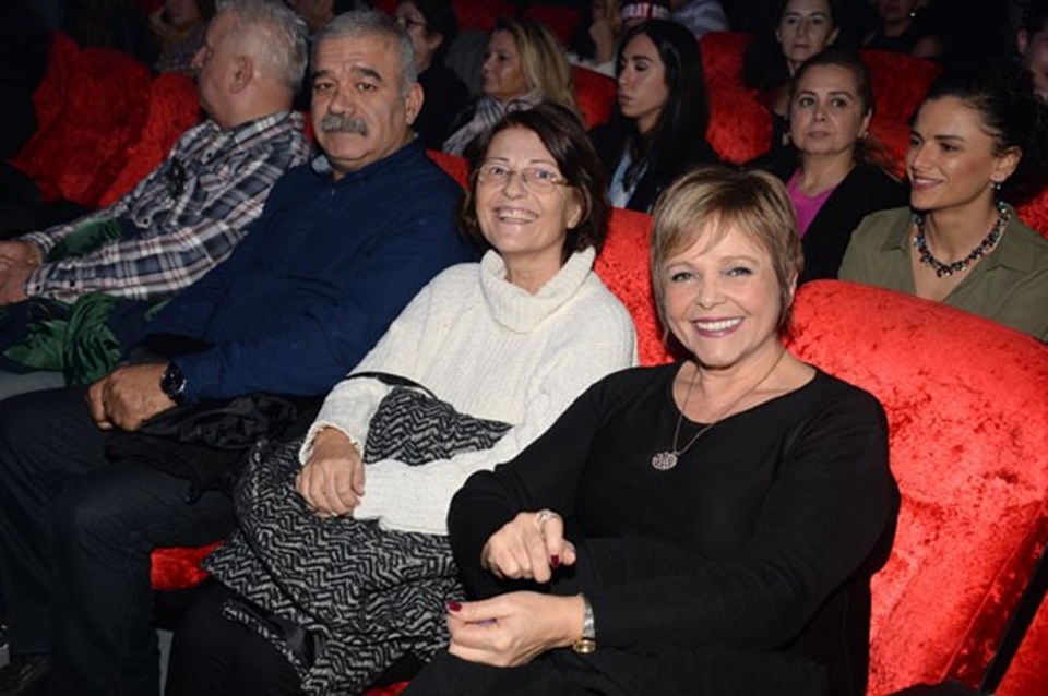 Boz'u izleyenler arasında annesi Ayşe Nedret Boz'da vardı.