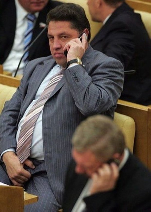 politikacilar-bu-kez-guldurdu,AmTlegA2vkyga2F3kATaUQ.jpg