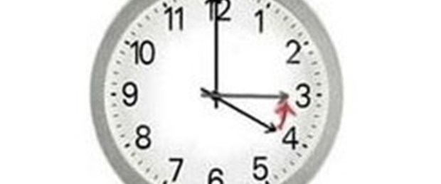 Saatler bu gece 1 saat geri alınıyor
