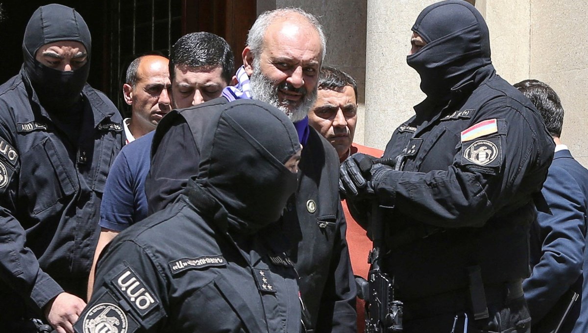 Ermenistan'da darbe planı: 15 kişi tutuklandı