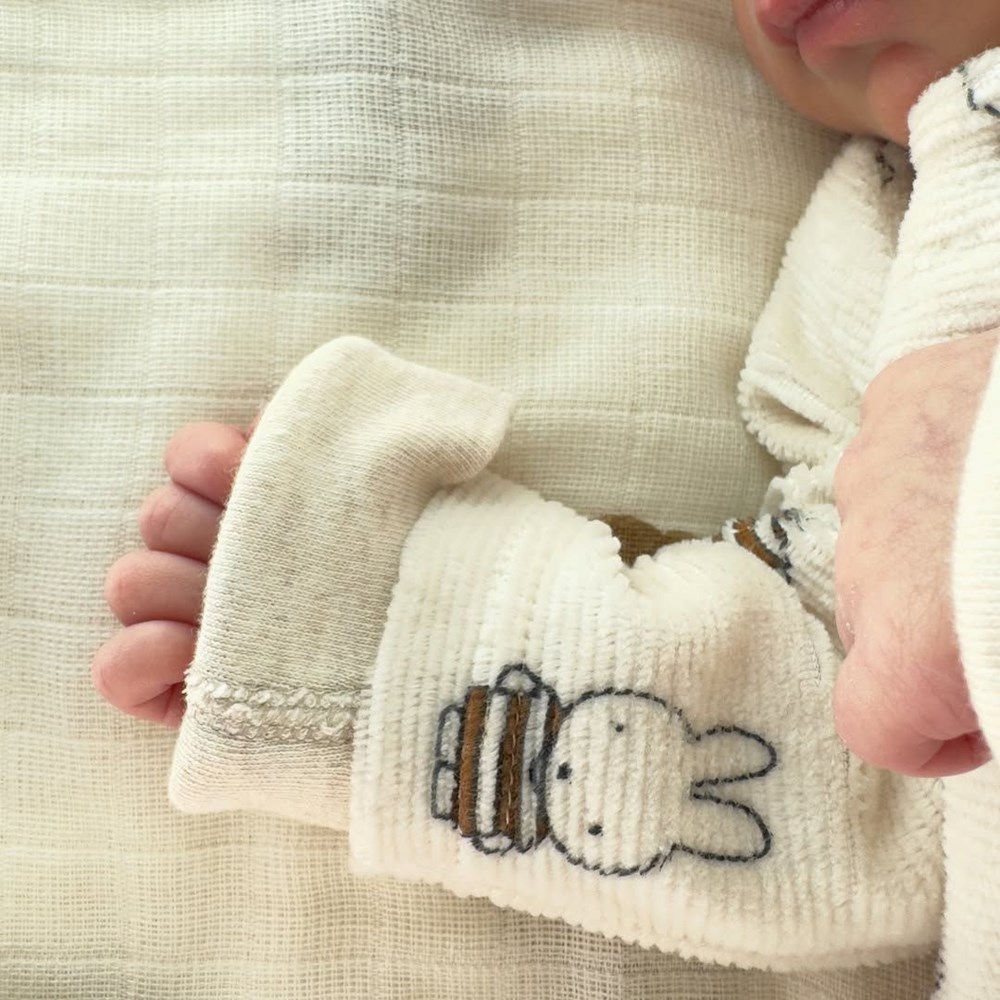 Melisa Aslı Pamuk ile Yusuf Yazıcı'nın oğulları Mylan'dan yeni kare 75 1Eo71ebvECMQ27DcOpG3Q