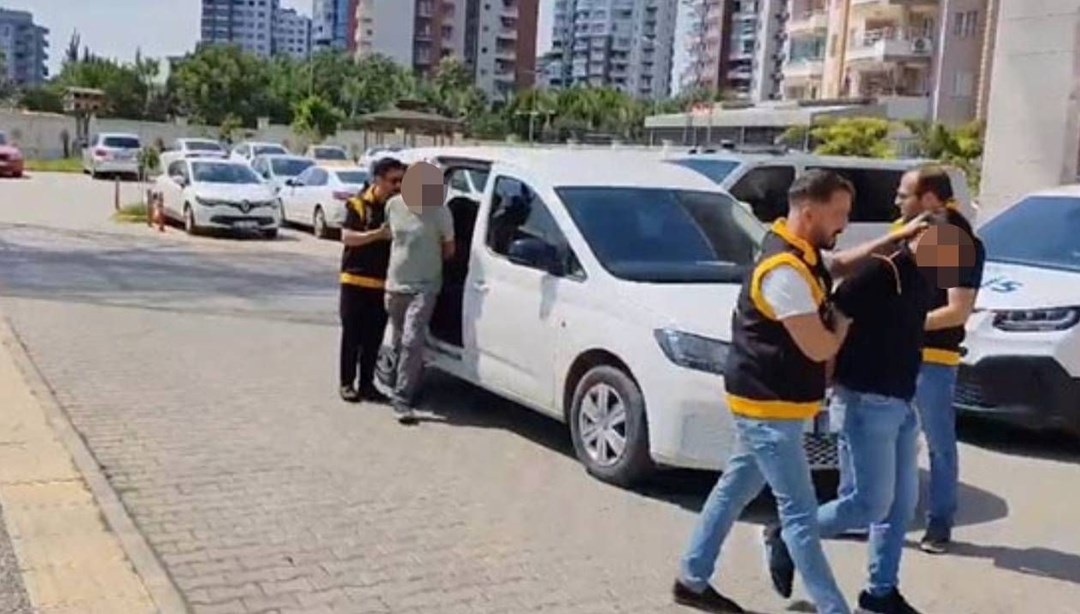 "Çöpleri aşağı atmayın" dedi, dayak yedi