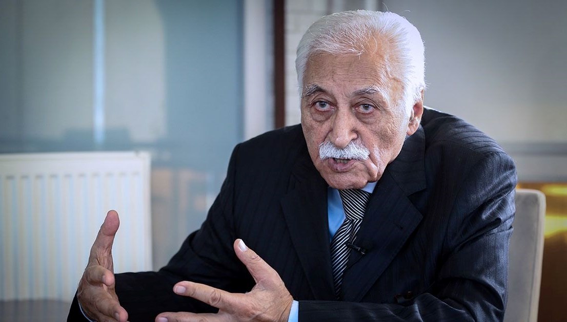 Yavuz Bülent Bakiler kimdir?