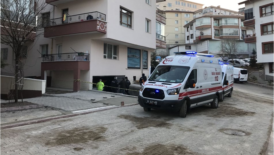 Ankara'da apartmanın garajında 3 gencin cesedi bulundu