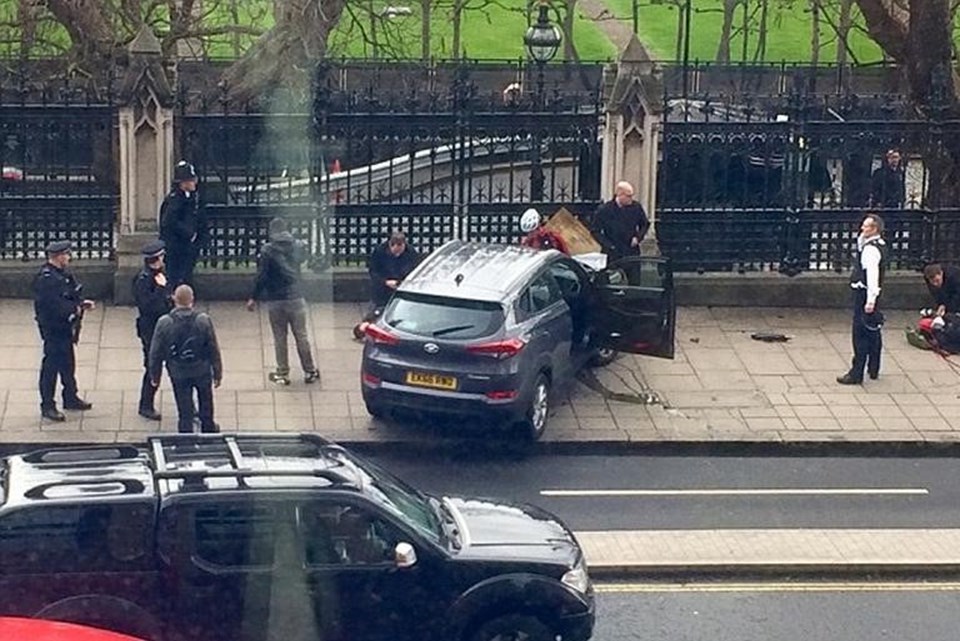 İngiltere'de Parlamento binası önünde terör saldırısı - 2