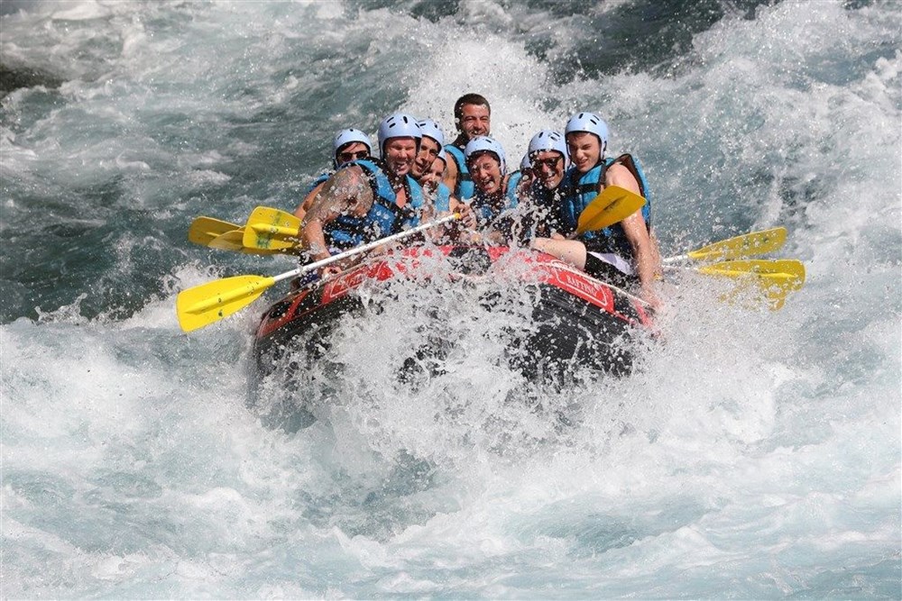 Günde 5 bin kişi rafting yapıyor: Burası adrenalin tutkunlarının gözdesi Köprülü Kanyon - 7