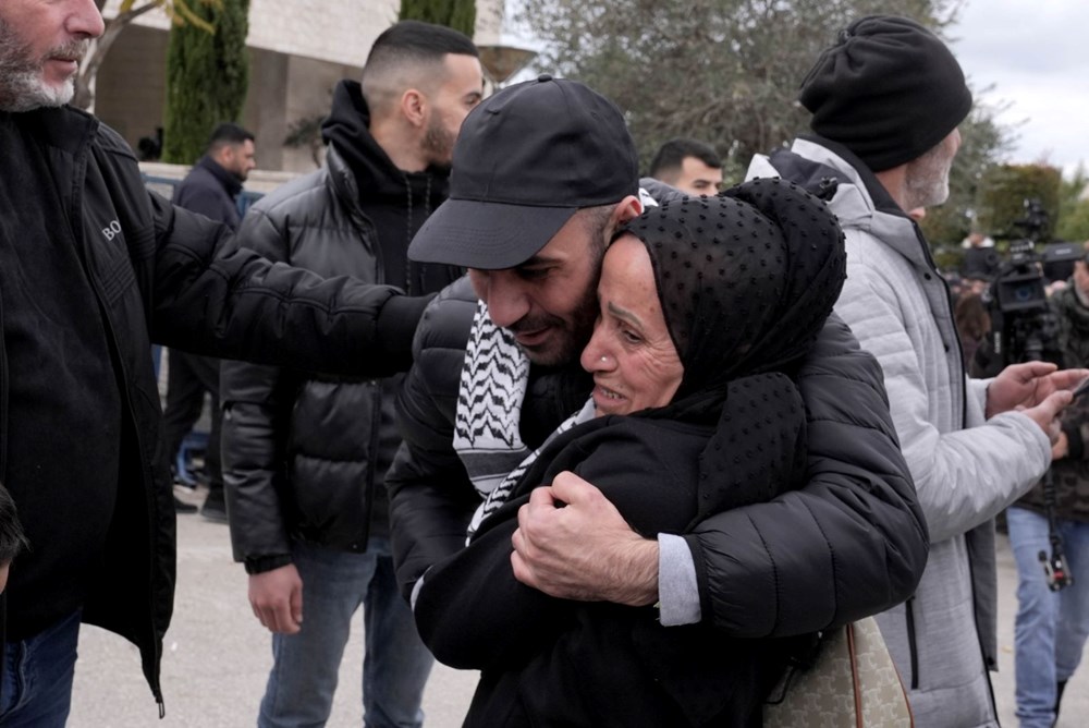 "Kıyamet" kopmadı: Hamas Gazze'deki esirleri teslim etti, Filistinliler özgür | Siirt Olay Haber "Kıyamet" kopmadı: Hamas Gazze'deki esirleri teslim etti, Filistinliler özgür - 3