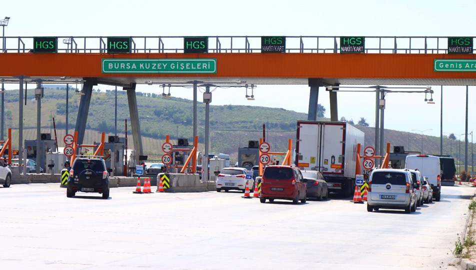 İstanbul-İzmir Otoyolu'nda bayram tatili hareketliliği devam ediyor