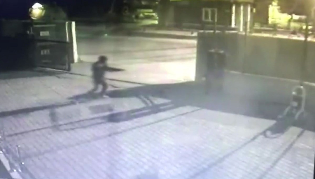 Adana'da karakola pompalı tüfekli saldırı