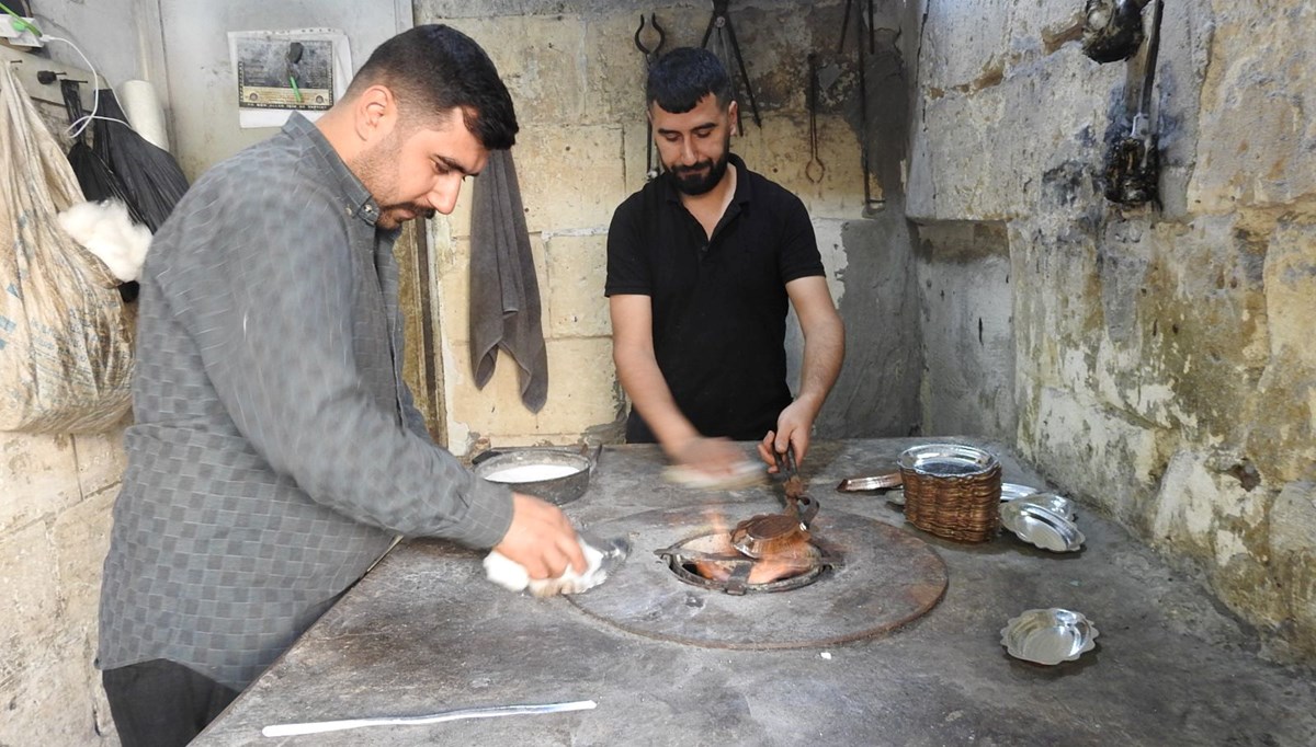 İşi öğretecek çırak bulamıyorlar: Mesleğin son temsilcisi İşi öğretecek çırak bulamıyorlar: Mesleğin son temsilcisi