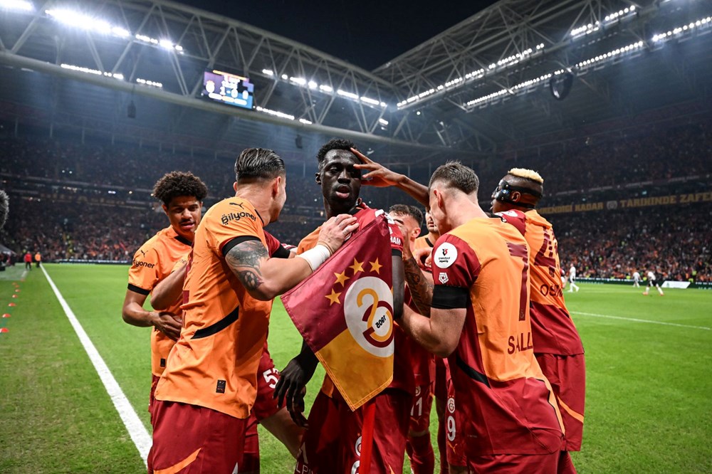 Derbide kazanan Galatasaray: Puan farkı 8'e çıktı - 4