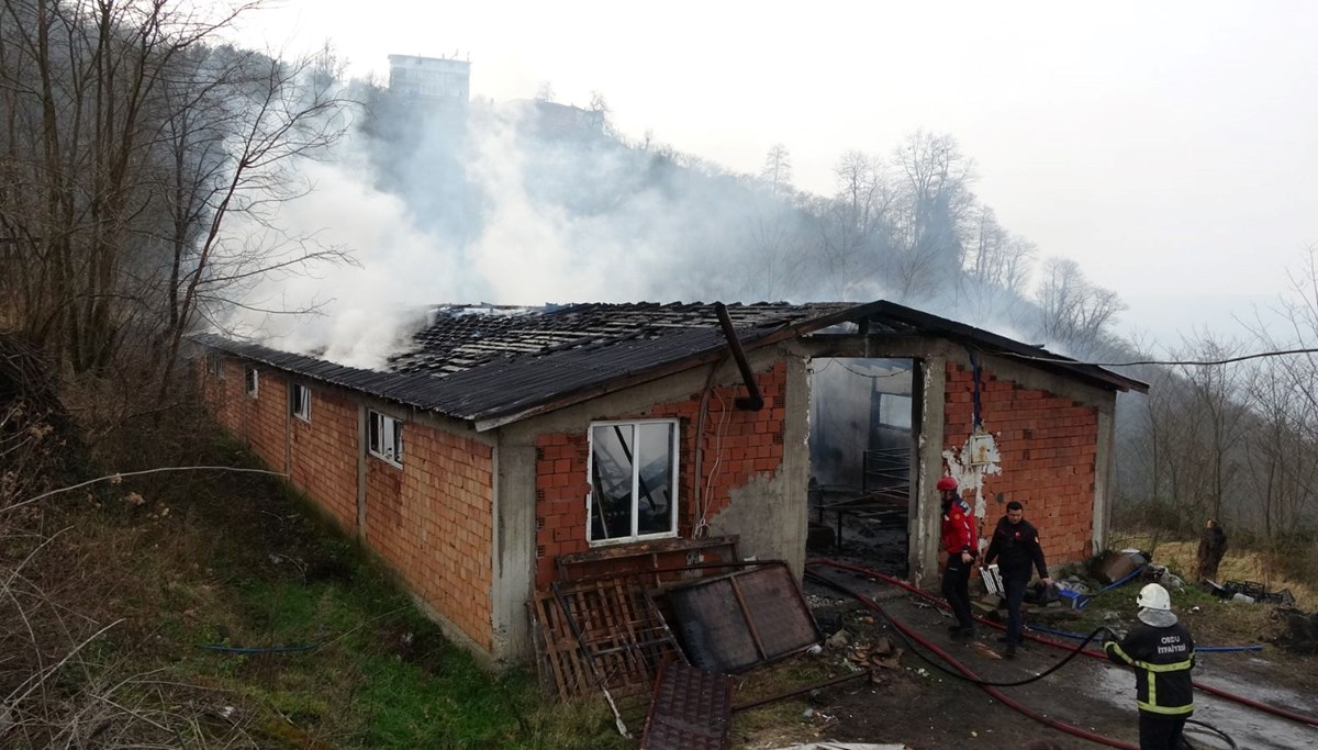 Ordu’da iş yeri ve depo yangını